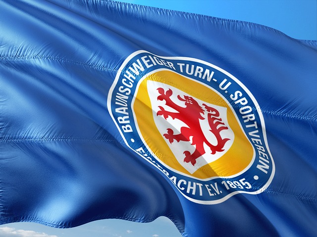 员在面对困 员在面对困